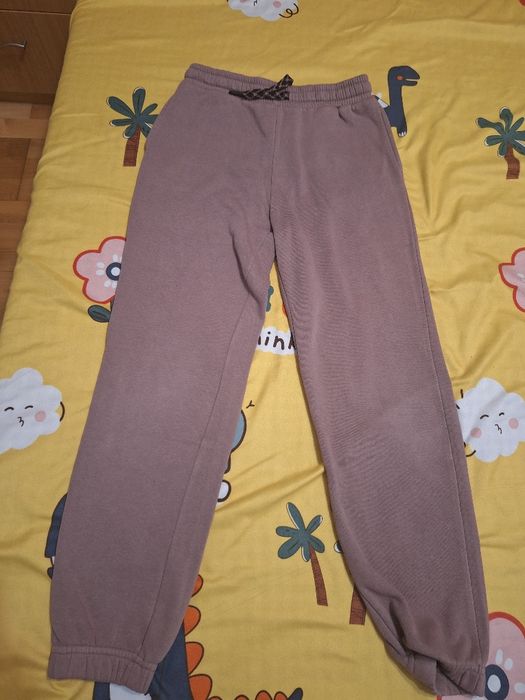 De vânzare lot 3 perechi pantaloni trening 140 cm