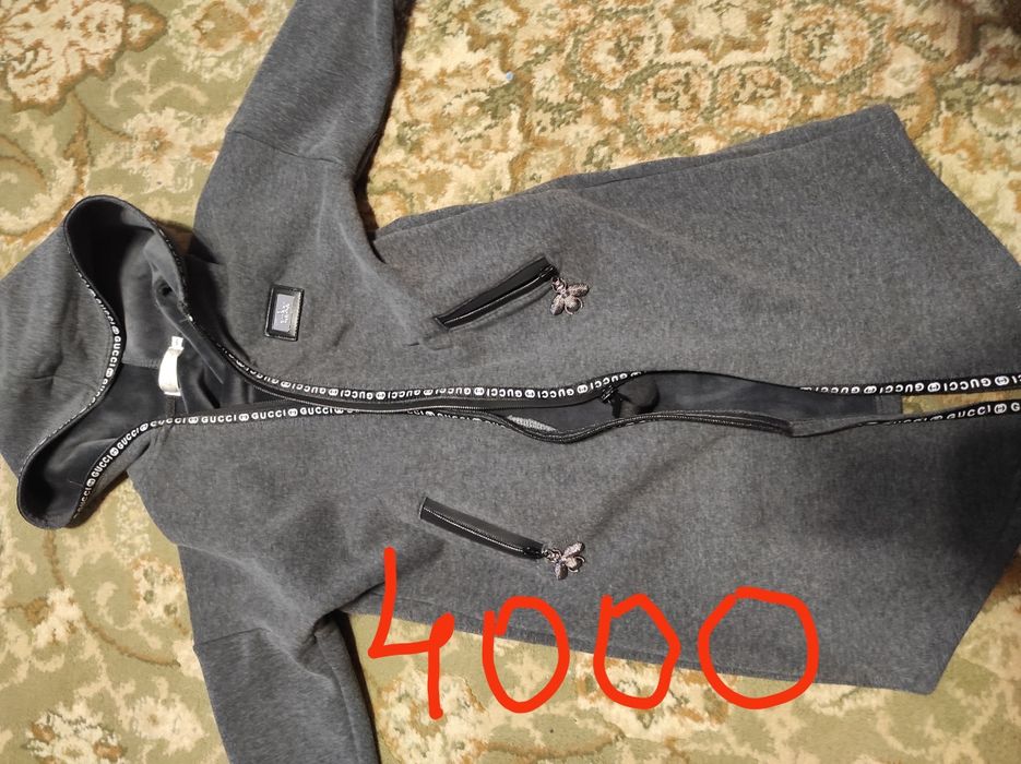 Продам на девочку