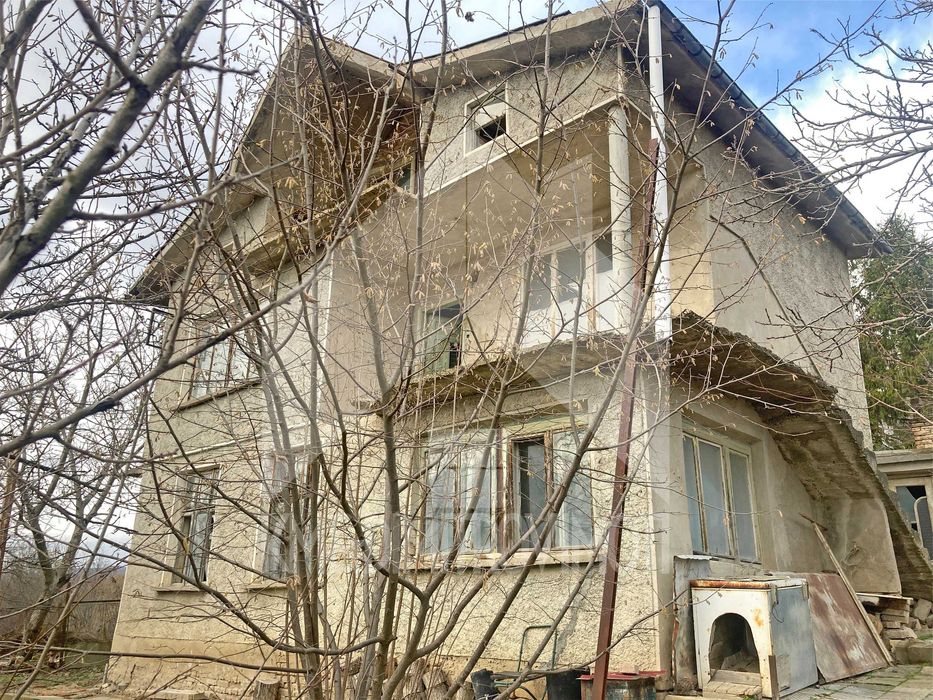 Продава се Къща в с. Мараш, Област Шумен - 120 кв.м за 298 €/кв.м - Снимка #1