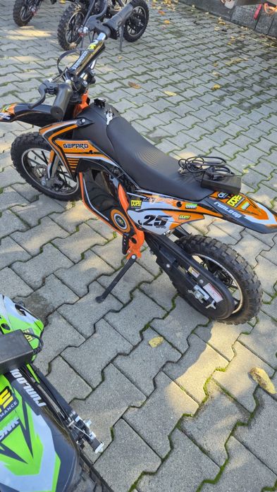 Cross  electric si benzina