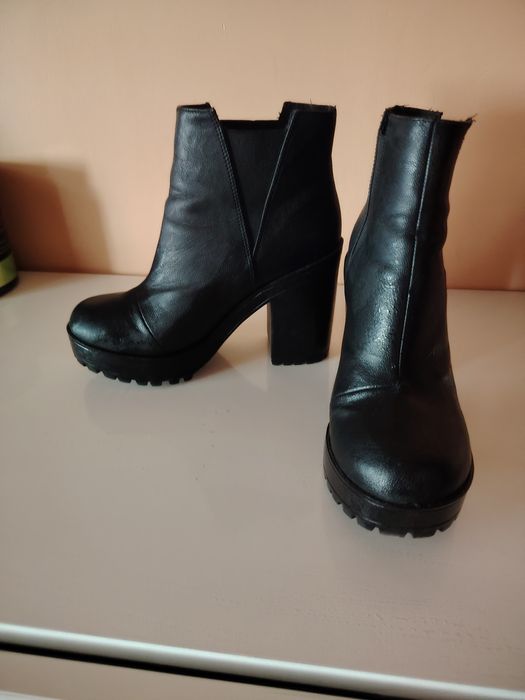 Черни боти 38номер