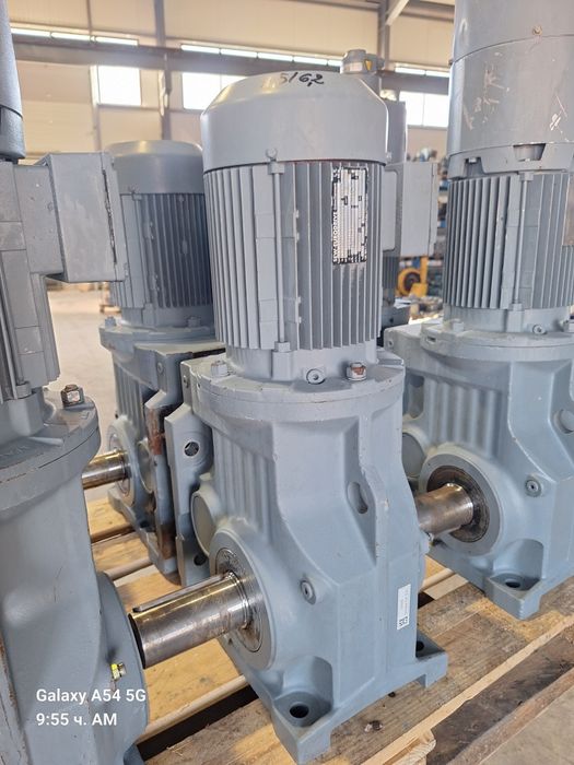 Мотор-редуктор SEW