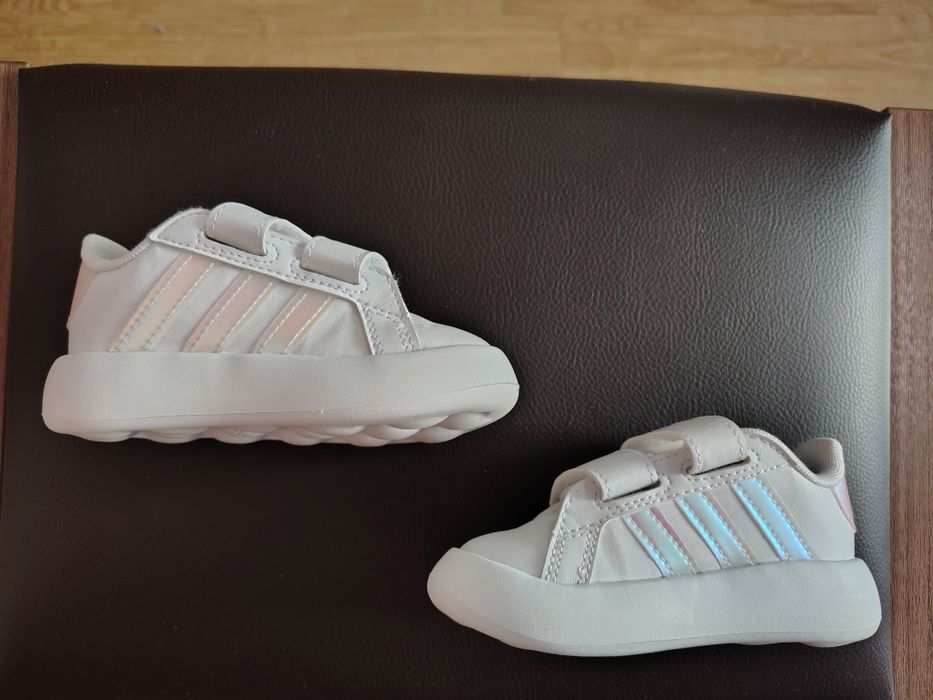 Детски маратонки Скечърс и Адидас