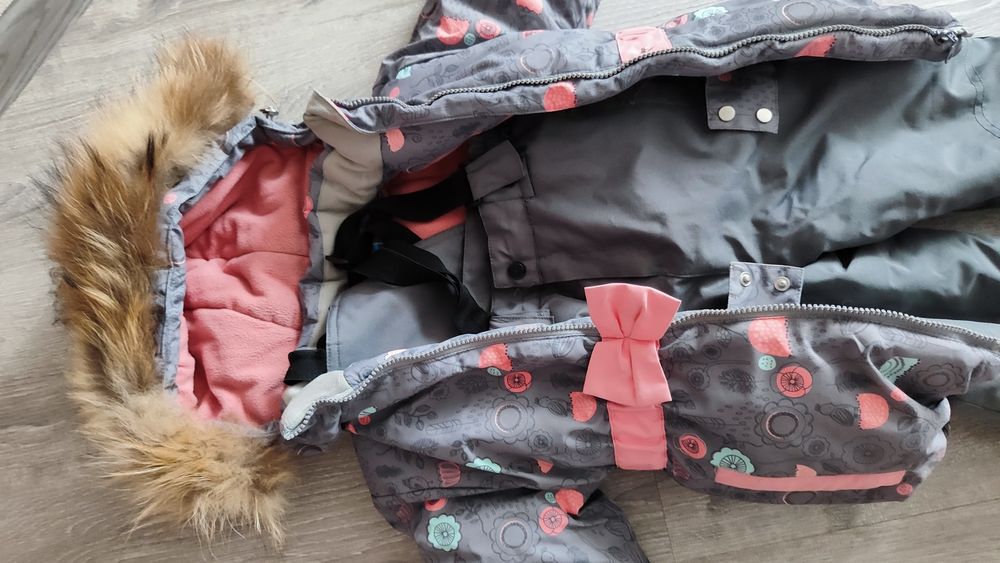 Продам зимний комплект на девочку