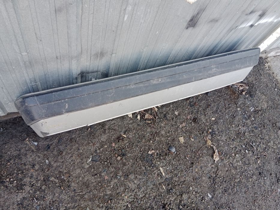 Задний бампер 190 мерс уский