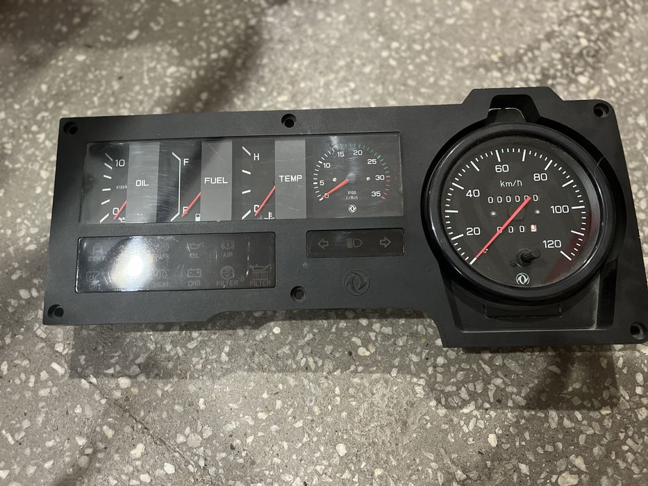 Щиток приборов (панель) DongFeng