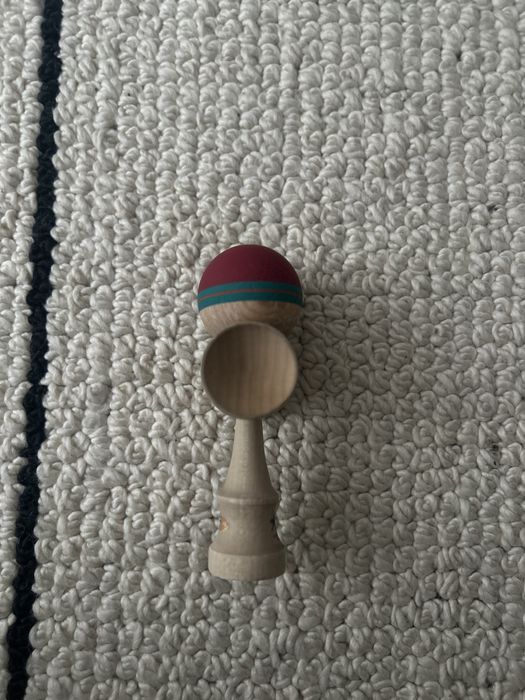 Vand kendama ozora+ europe ca noua(nu su lab nu krom,nu cereal)