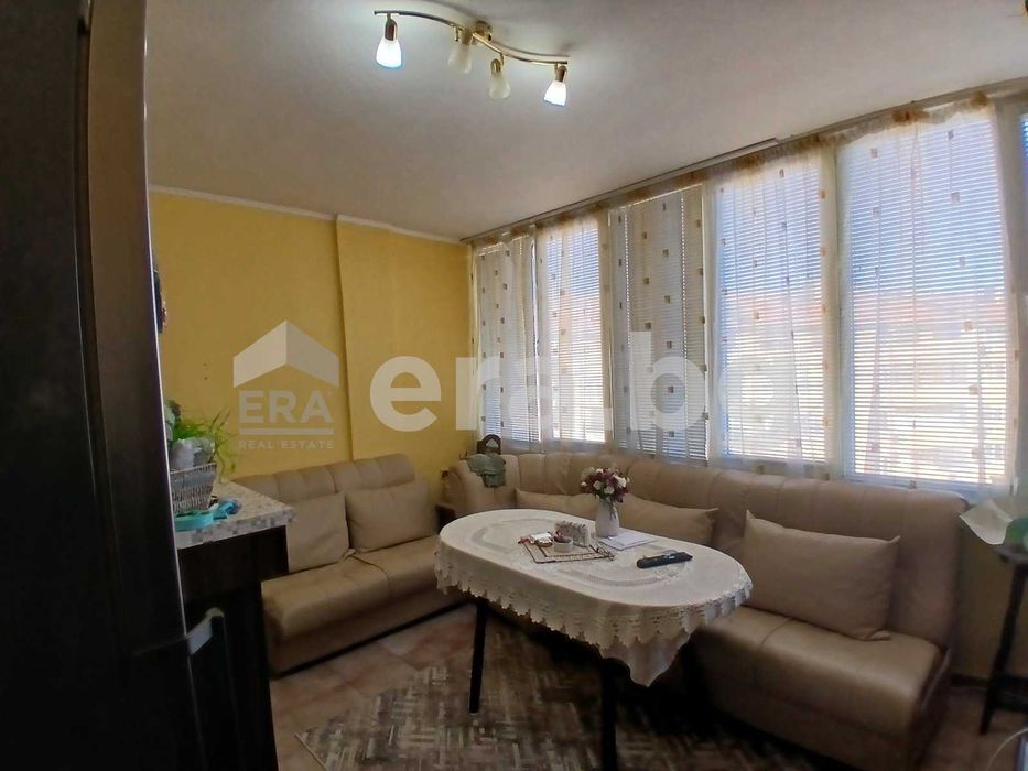 ЕРА МАКС продава двустаен апартамент в близост до ОУ ”Николай Петрини”