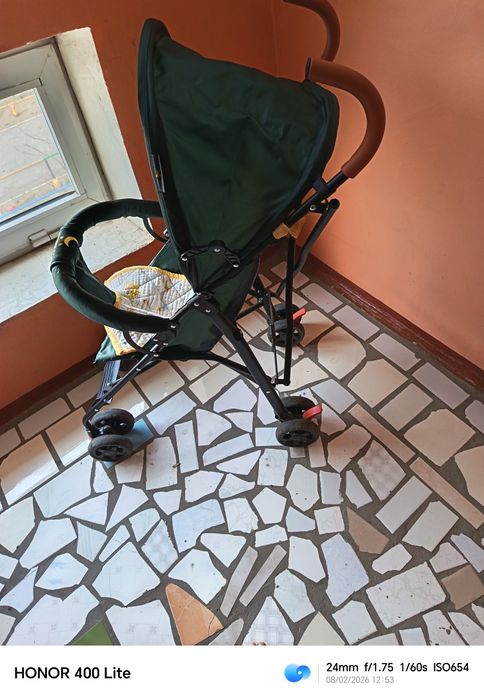 Болалар хасса каляскаси