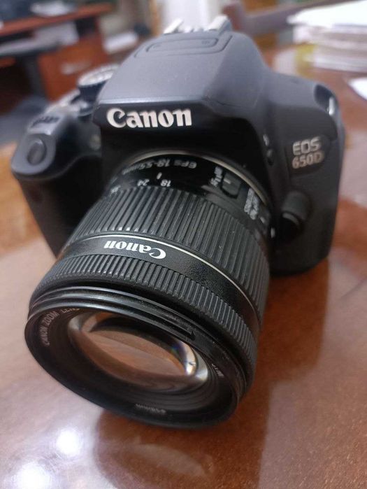 Фотоаппарат Canon 650Д + Объектив 18-55 is stm