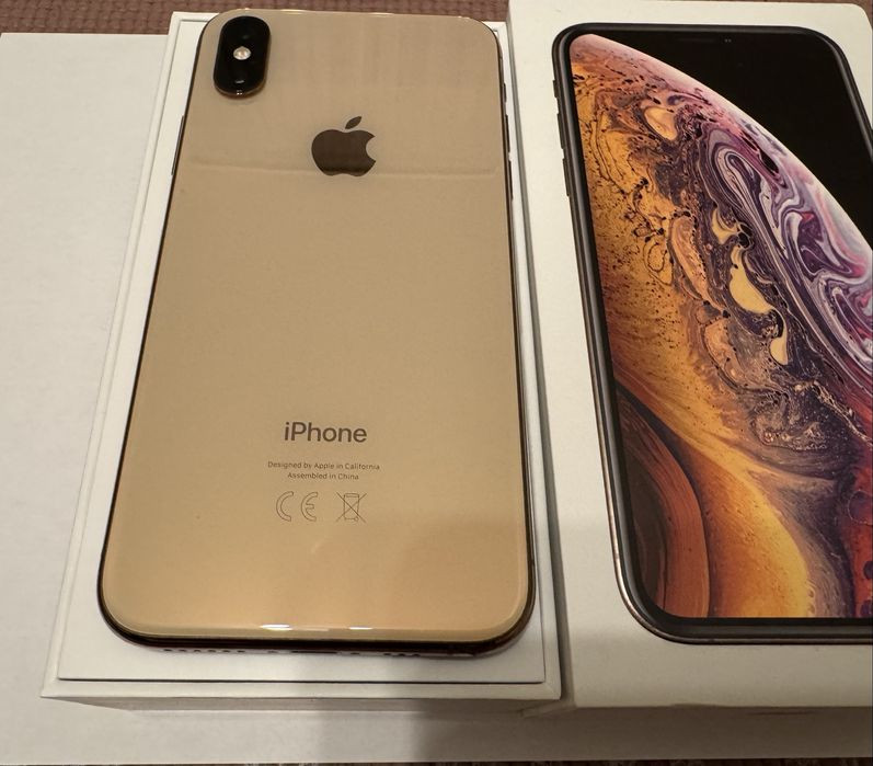 iPhone  XS Gold / 64 gb / перфектен