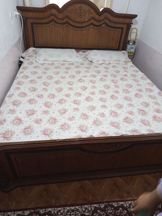 Shkaf spalniy destkiy karvat