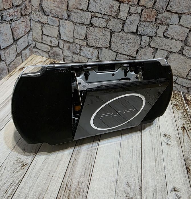 Sony PSP 3000 piano black