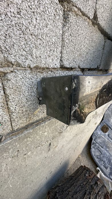 Передний крыло на тайота 35