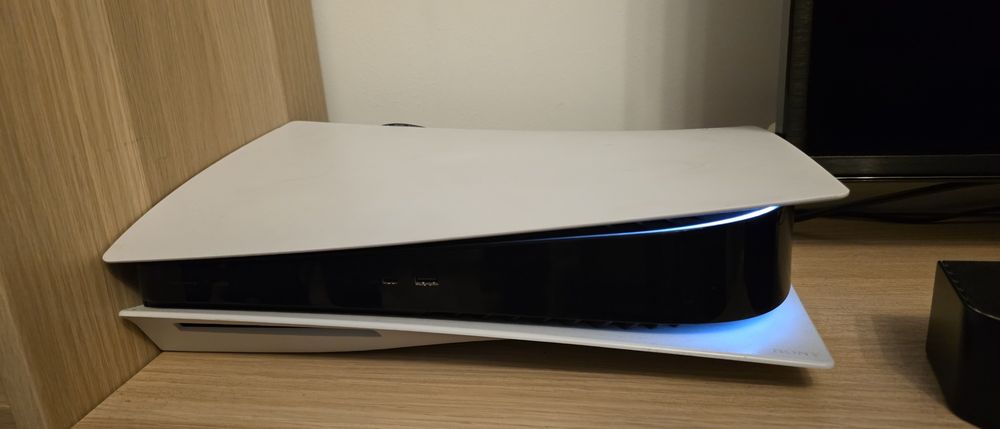 Vand Playstation 5 / PS5 CFI-1116A  cu disk