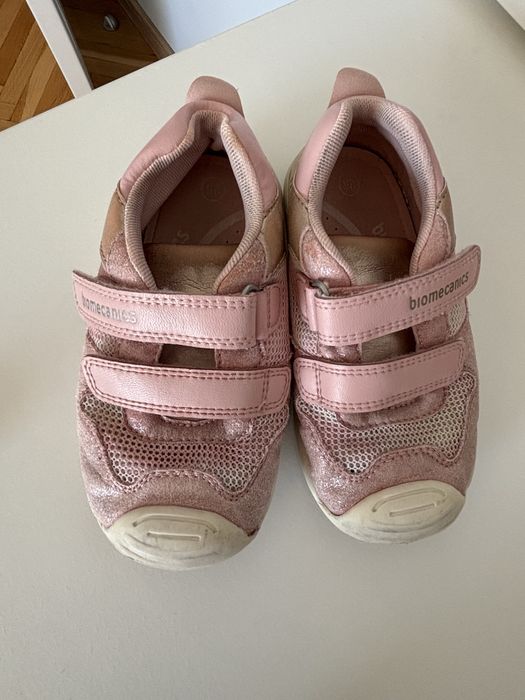 Маратонки Biomecanics 25