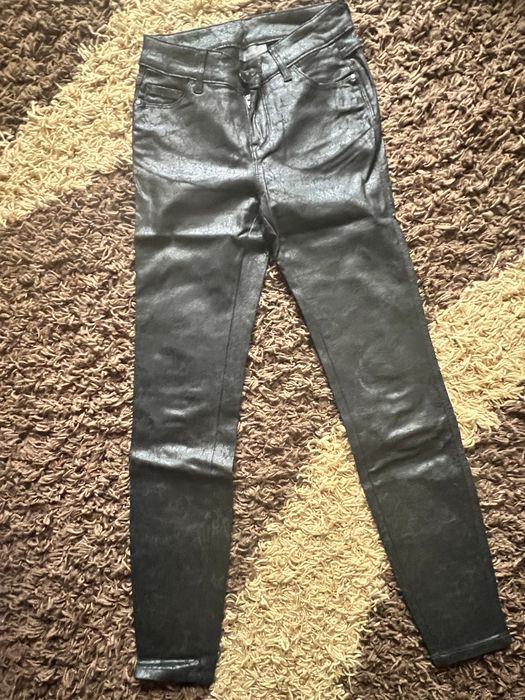 Vand Blugi New Yorker