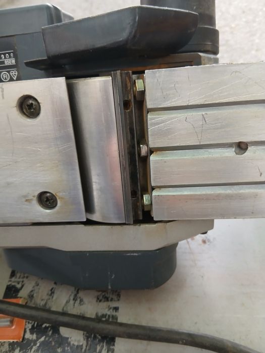 Електрическо ренде Elu-Dewalt 850вата