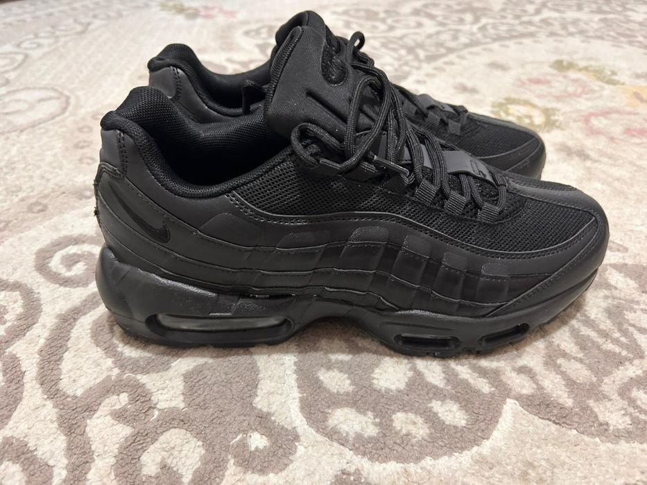 Продаю обувь nike air max 95
