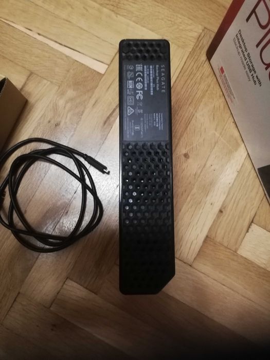 Външен хард диск Seagate Backup Plus Hub 8TB USB 3.0