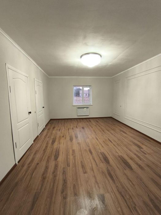 Шубарсуда жана уй сатылады