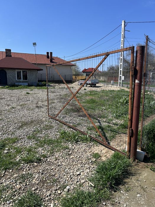Casă si teren intravilan toate utilitatile