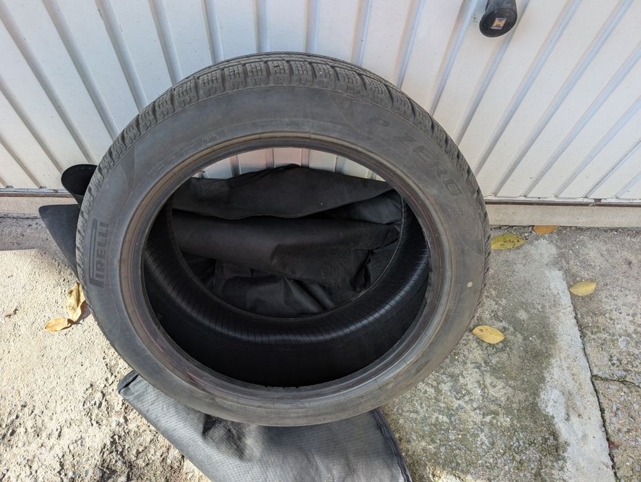 Pirelli P Zero 255/45/19"