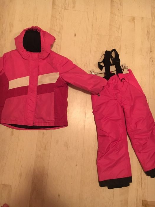 Зимно яке и гащеризон