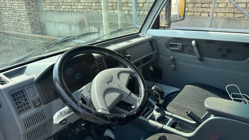 Дамас сотилади.т