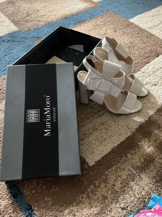 Босоножки  Босоножки