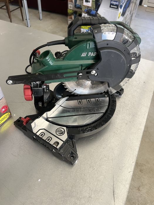 Потапящ циркуляр (пендула) Parkside PKS 1500 C4 -1500W 4900об/мин
