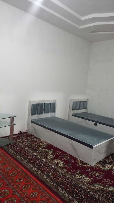 Янги ободда ховлининг 1 хонаси кизларга ижарага берилади