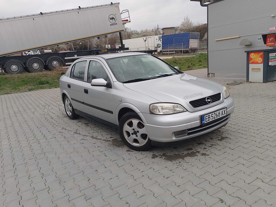 Опел Астра 2000 г  1.4