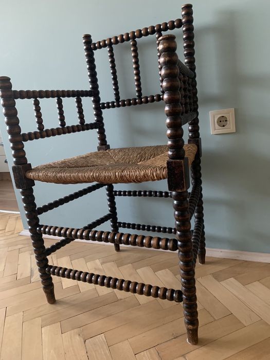 Холандски / английски Bobbin стол със сламена седалка 1920-та
