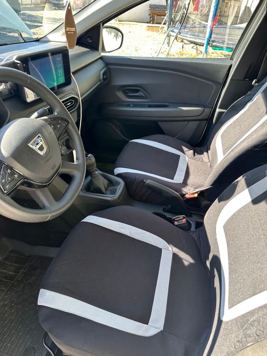 Vând Dacia Logan 2021