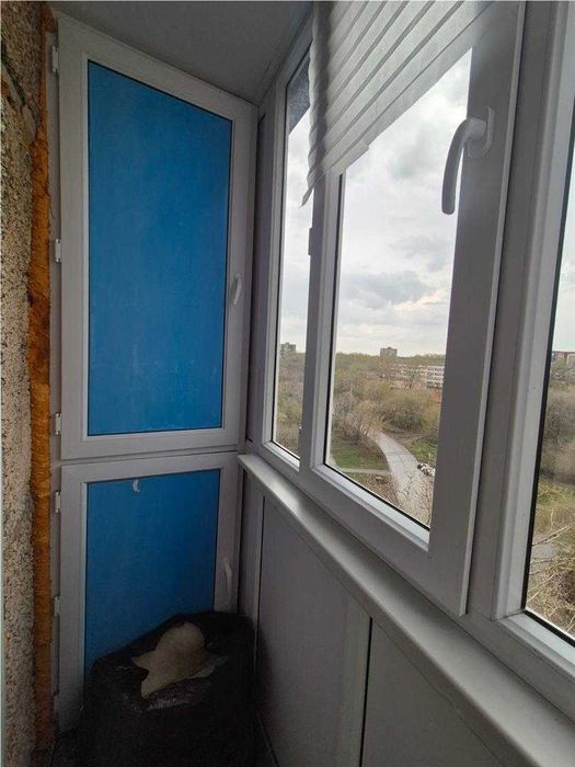 Продам 3 комн квартиру на 7 мкр