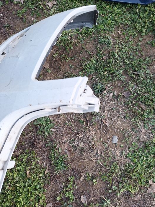 Предна броня за Skoda Fabia 2010