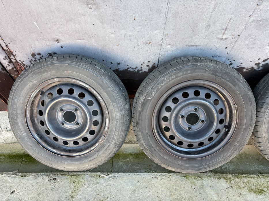 Vand 4 roti cu anvelope de vara+4 anvelope de iarna 165/70/14