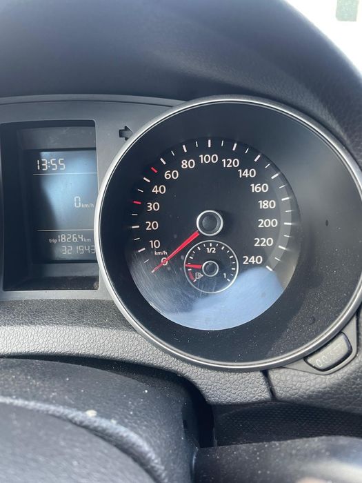 Vând mașină 
Motor 1.9  diesel 
Putere 60 kw ( 81 cai ) 
An 2006 
Consum 4,5l /5,5 l
Mașină înmatricula cu asigurare și itp expirate
Oferim fiscal.