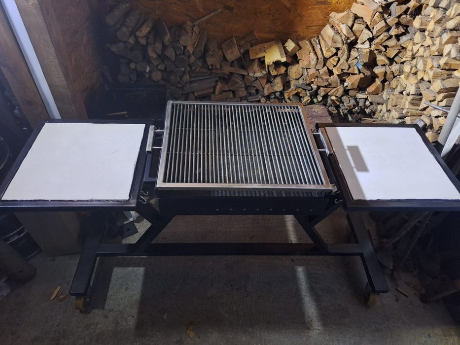 Grătar cu doua suporturi