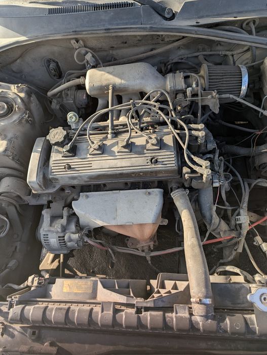 Продам двигатель таета Карина е