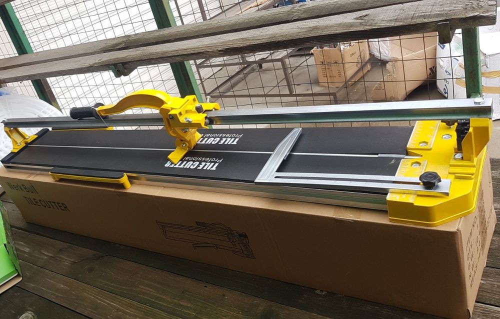 Релсова машина за рязане на плочки с размери 60,80,100,120 см.