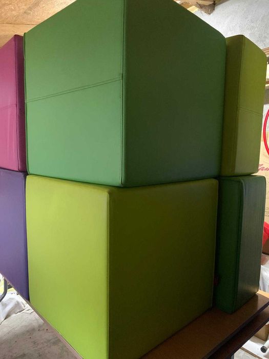 Cub de constructie si joacă , din burete(16 piese= 100x100x100)