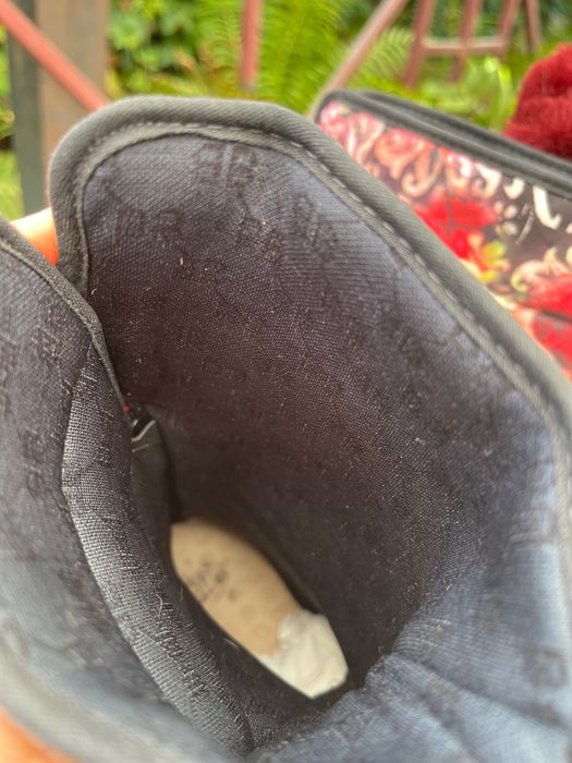 Брендовые сапоги на девочку 32,33,35р