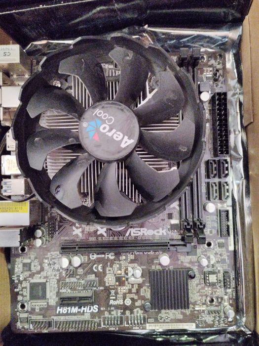 Материнская плата Asrock H81M HDS