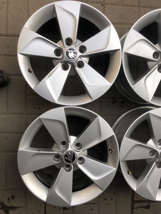 Диски на Шкоду R16