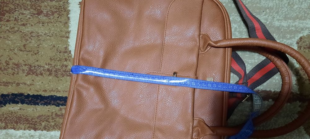 Geanta avon ptr laptop nouă