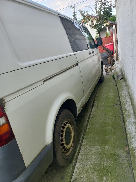 Mașină Volkswagen Transporter