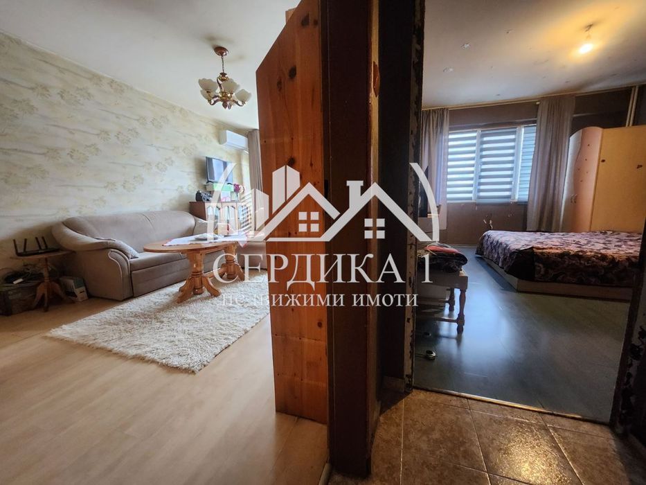 Продава се Тристаен апартамент в София, Надежда 3 - 85 кв.м за 1170 €/кв.м - Снимка #2