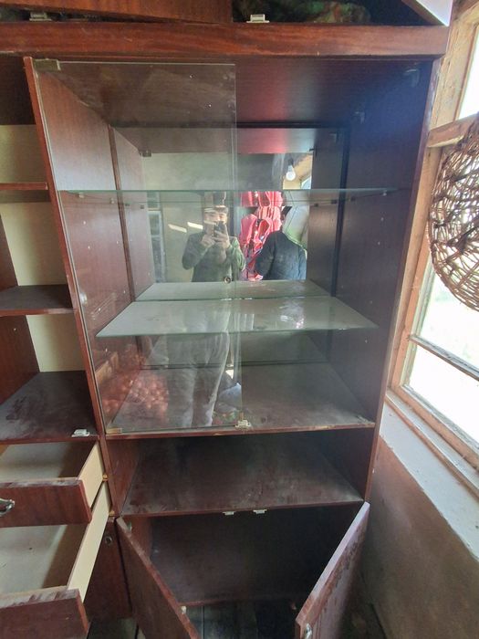 Stenka 2,5 metr  xolati yaxshi savetskiy kami bor